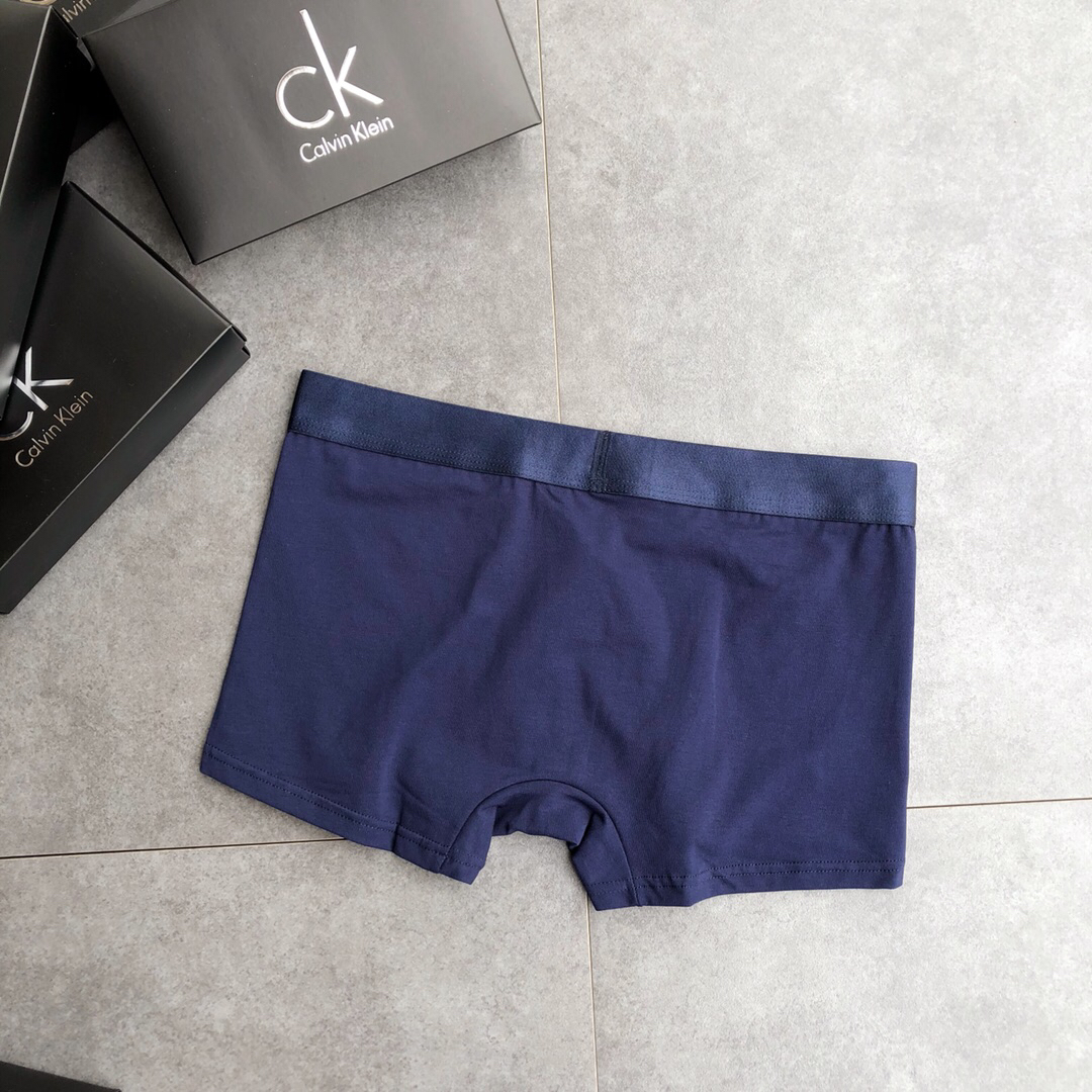 High quality men's underwear, box of three, color options available 02
