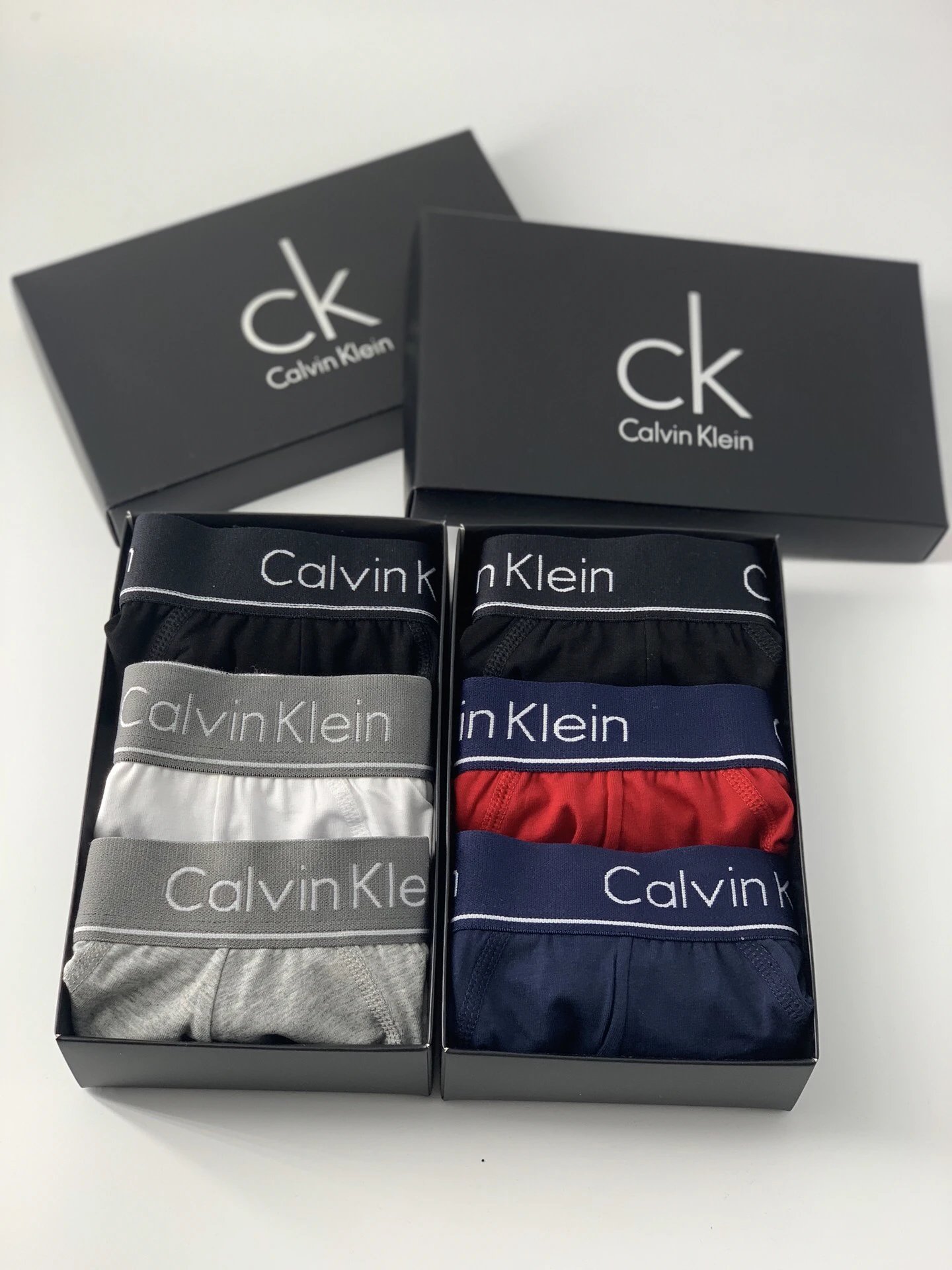 High quality men's underwear, box of three, color options available 02