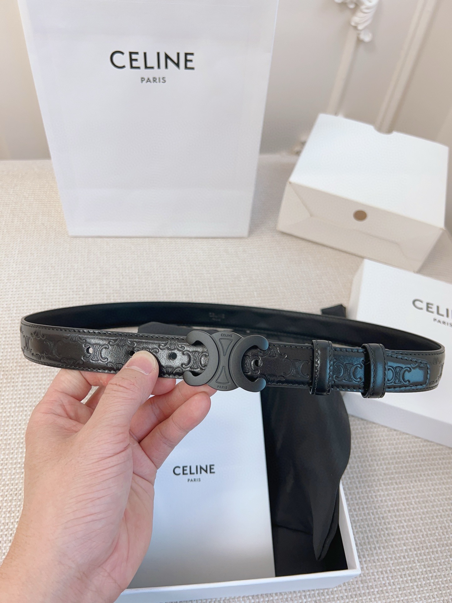 High quality, simple and refined women's waist belt 2 pcs add : 18030258501 if you need size guide