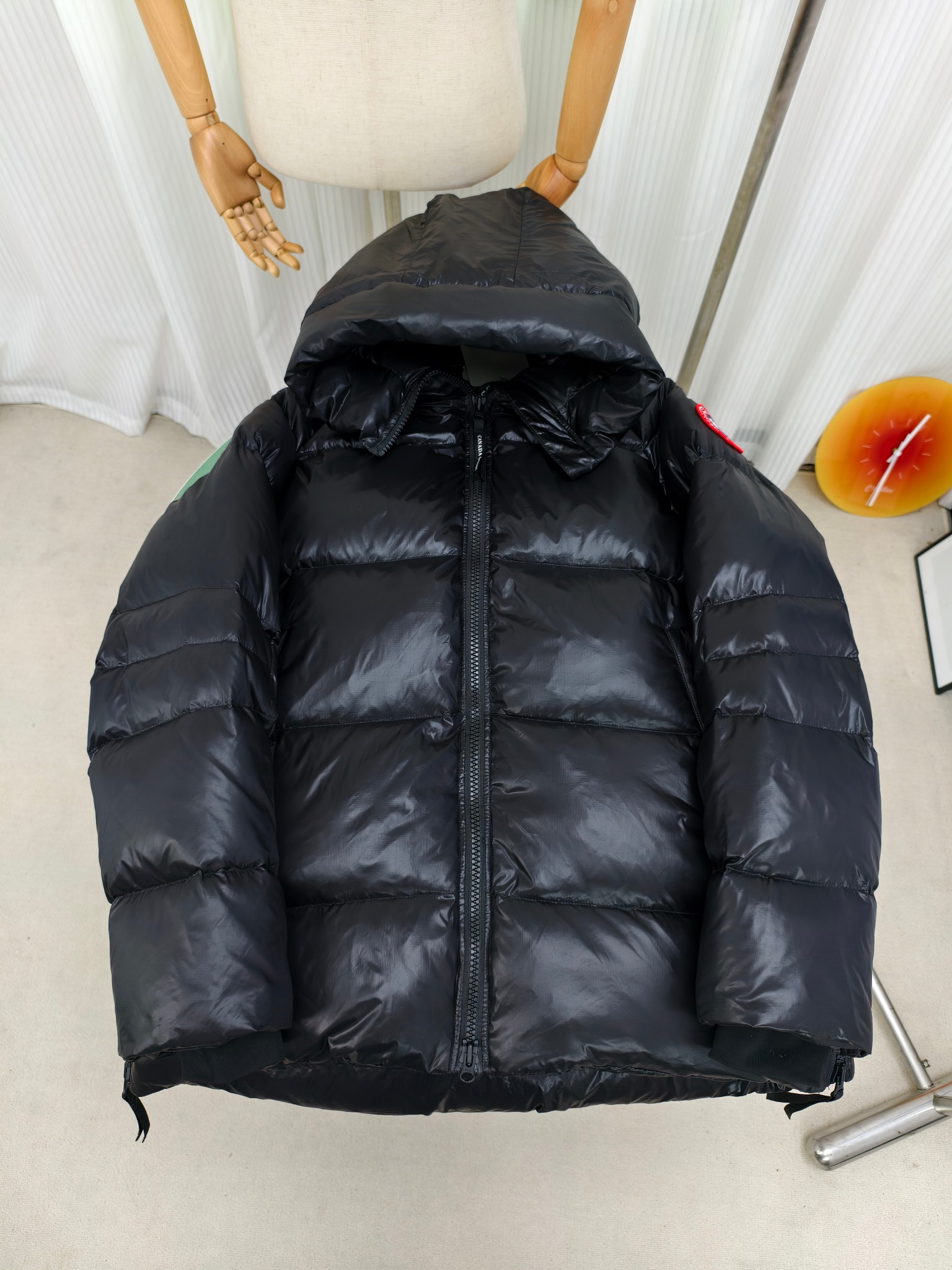 Winter hooded zipper down jacket