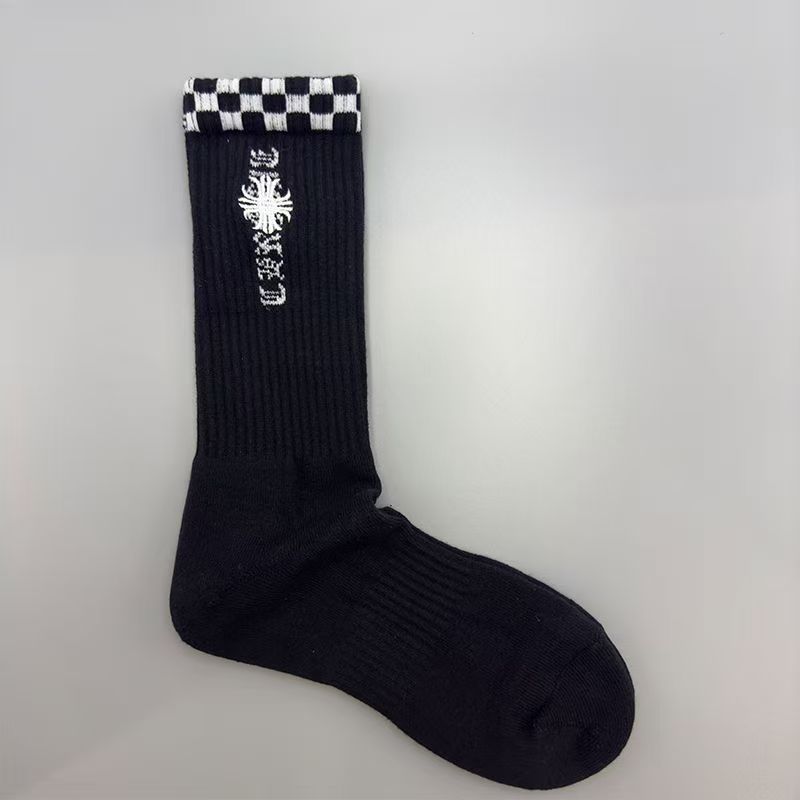 High quality graffiti red lip striped letter towel bottom socks