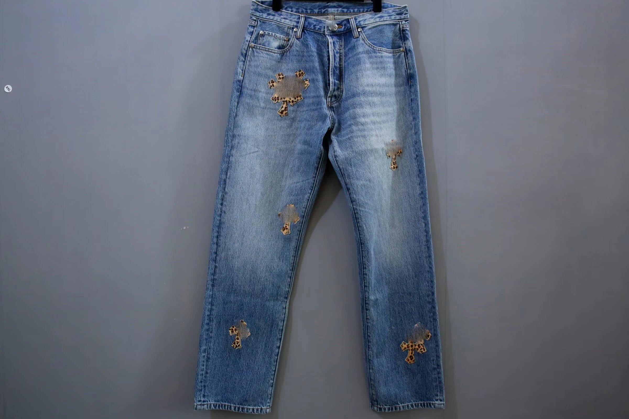 High quality leopard print leather artificial cross blue washed denim jeans