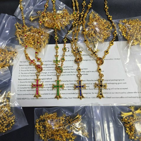 High quality gold diamond studded sliding necklace