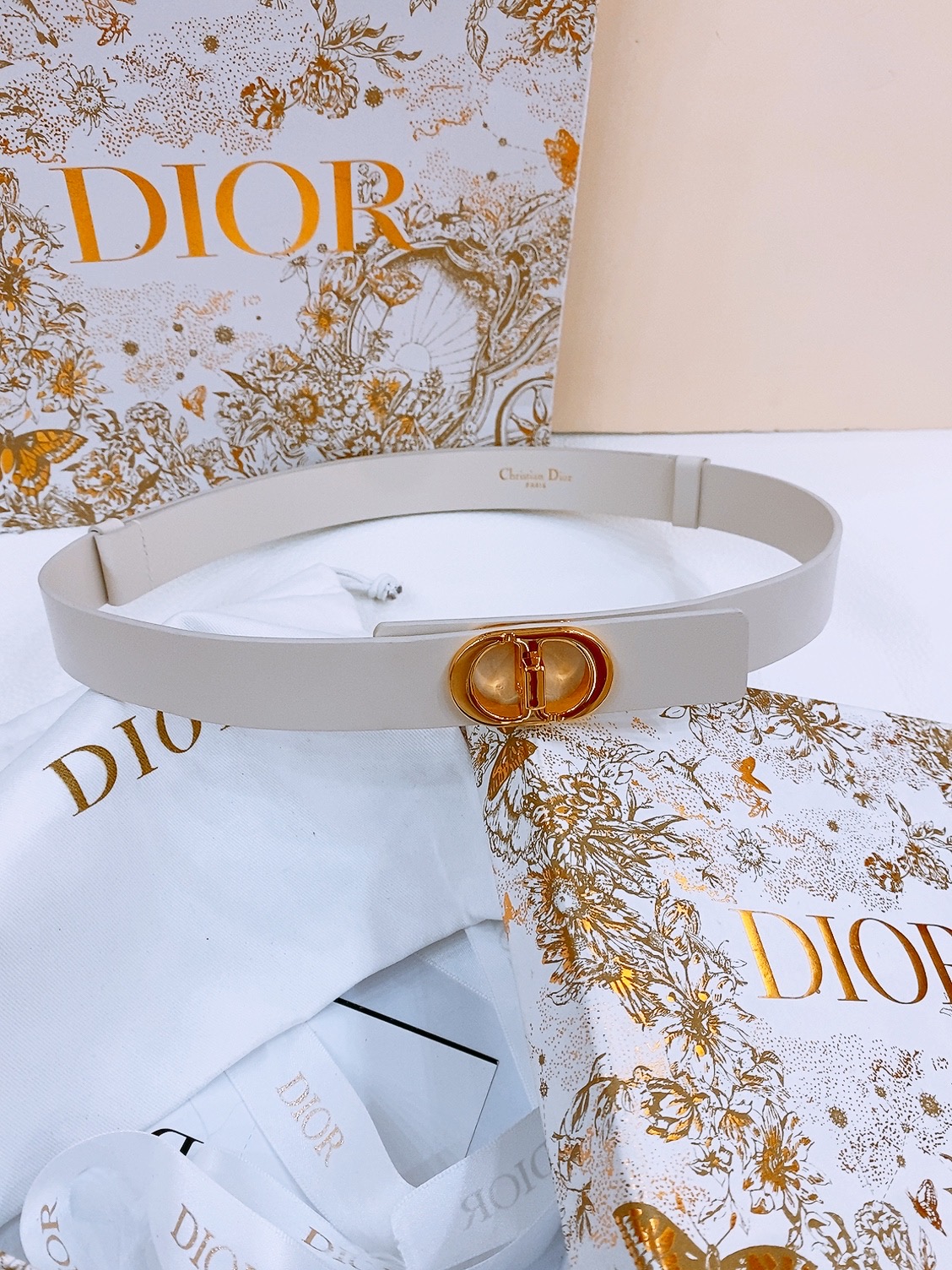 High quality, simple and refined women's waist belt 1 pls add : 18030258501 if you need size guide