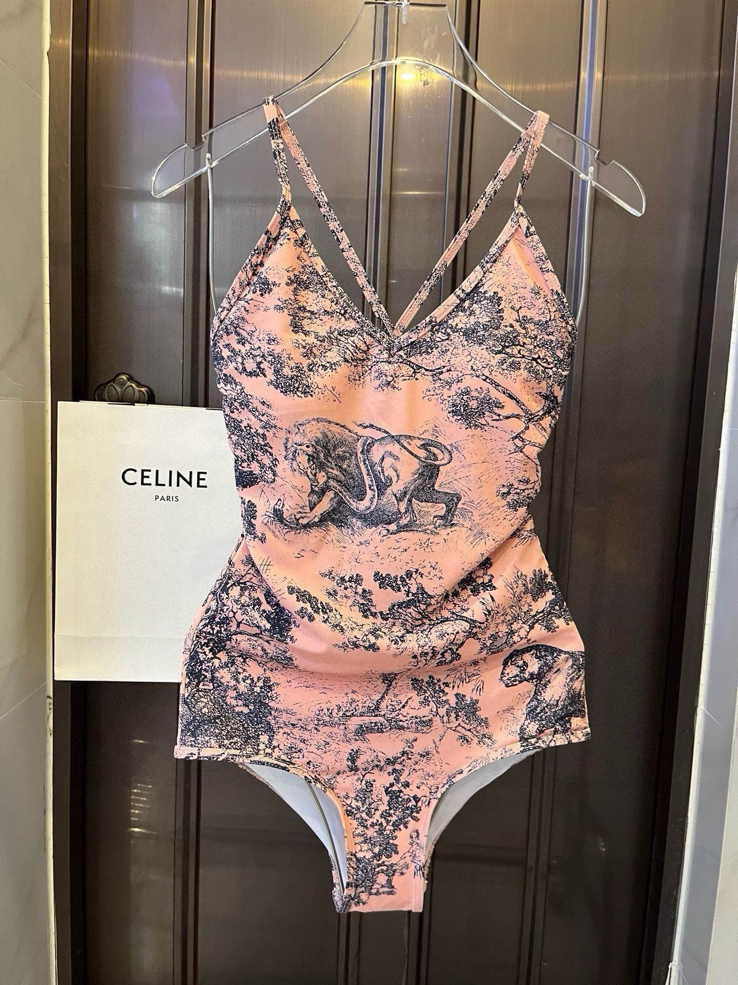 High quality classic bikini set pls add : 18030258501 if you need size guide