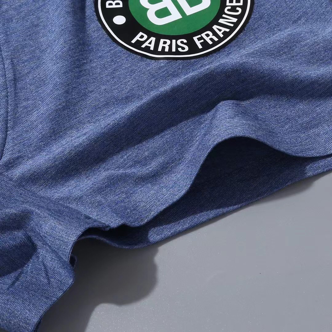High quality men's underwear in a box of three, with a color selection of 14
