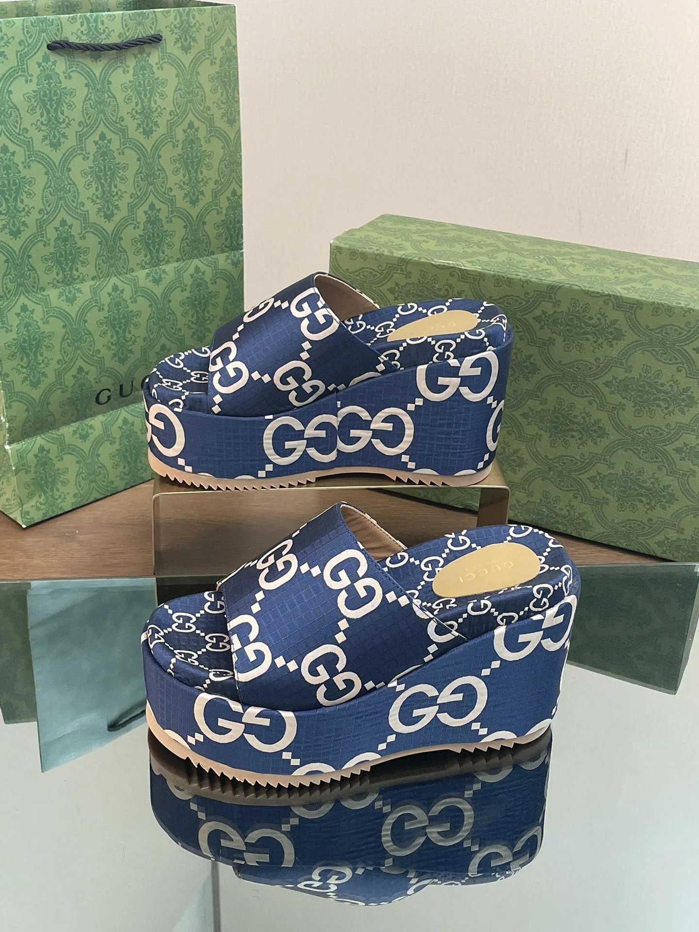 Freps - High quality slippers 002
