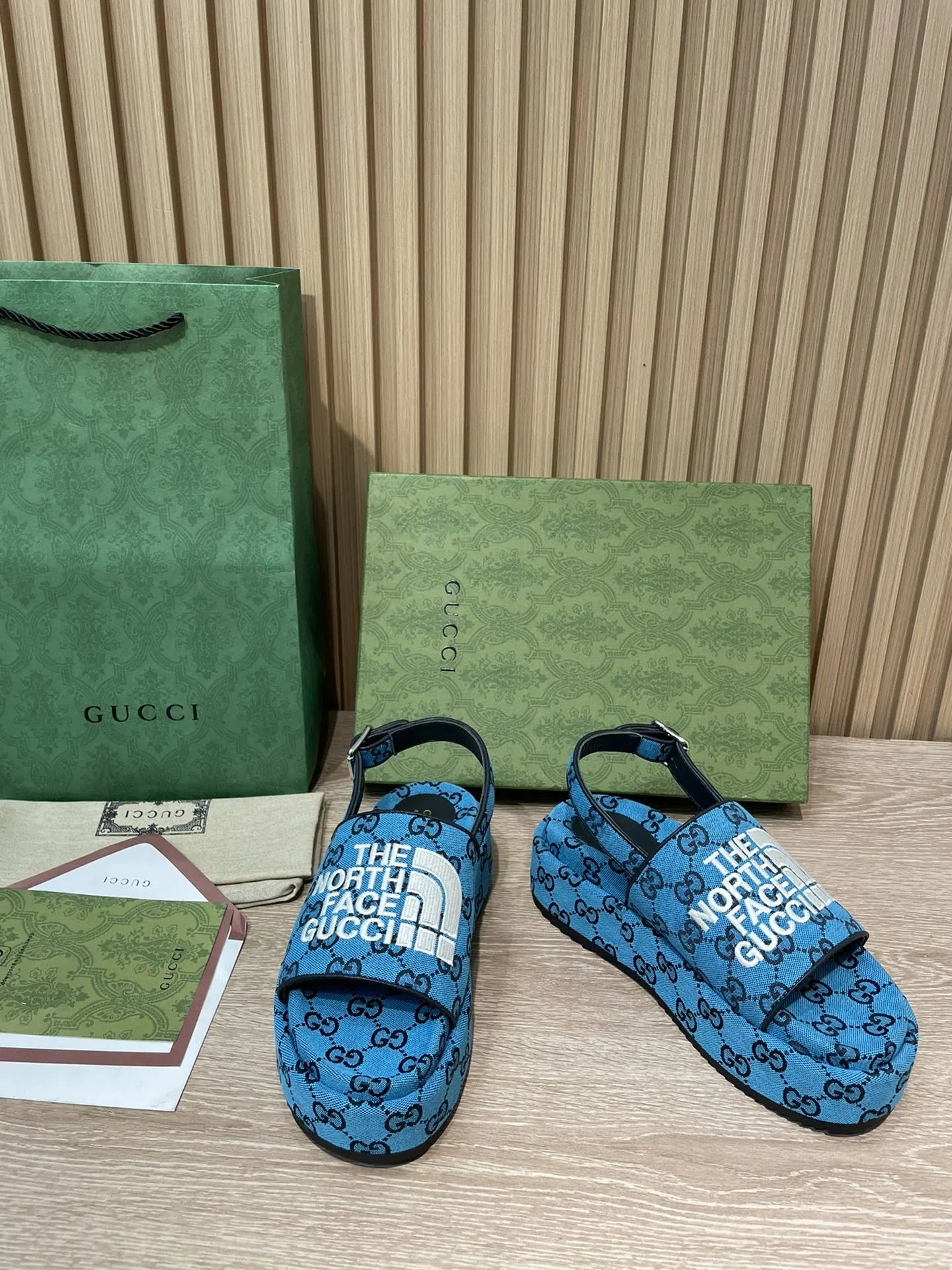 Freps - High quality slippers 002