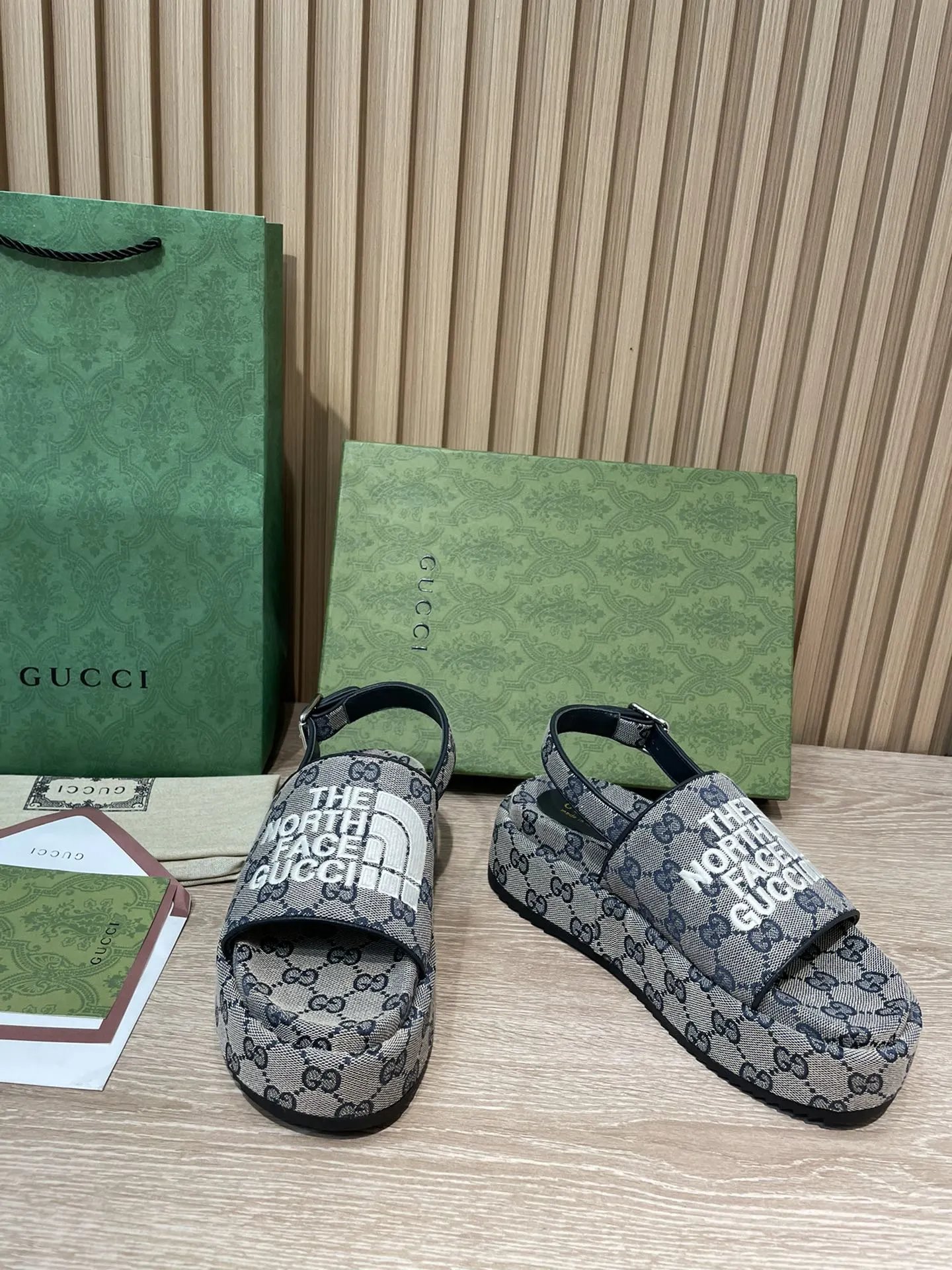 Freps - High quality slippers 002