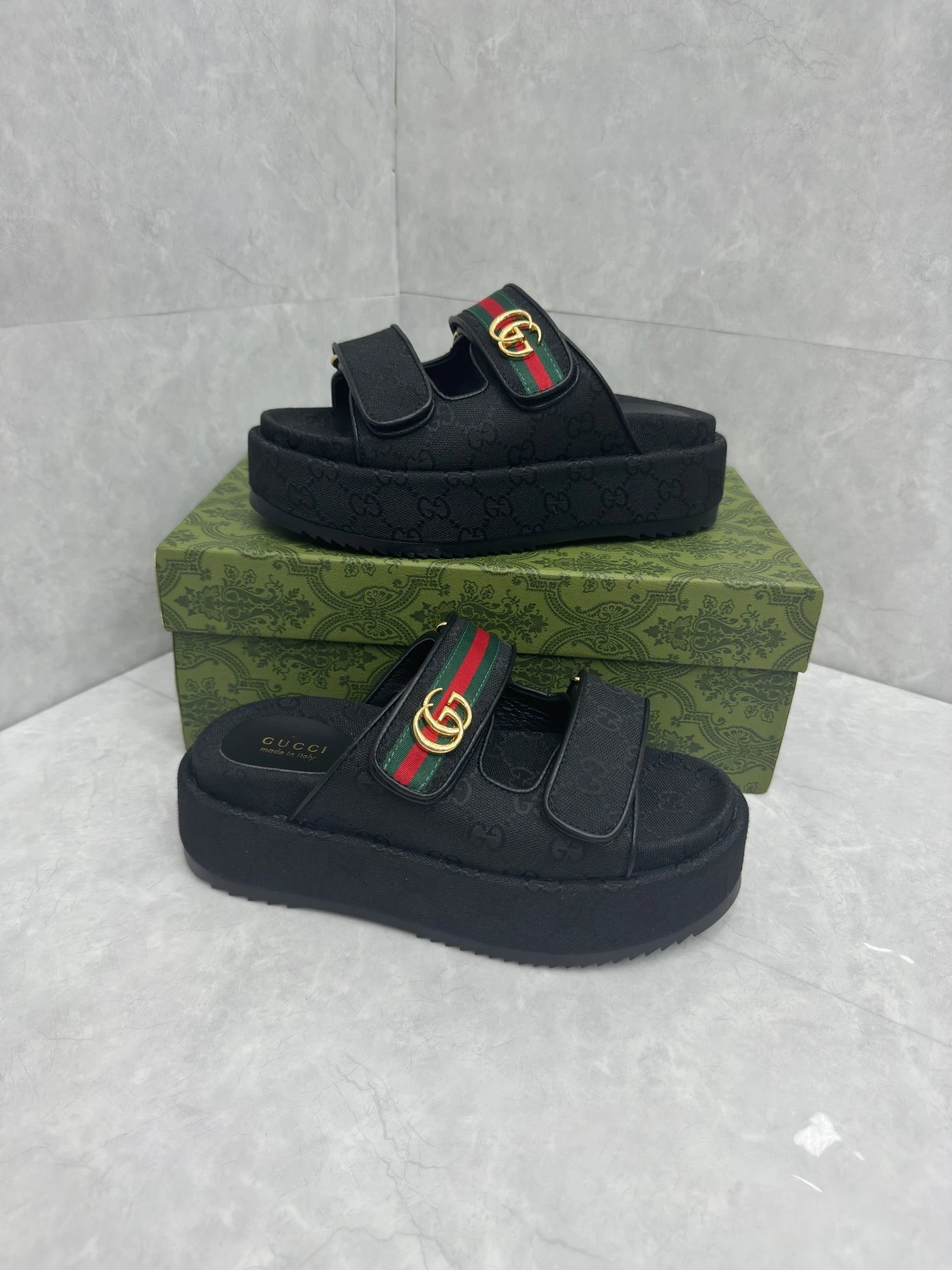 Freps - High quality slippers 005