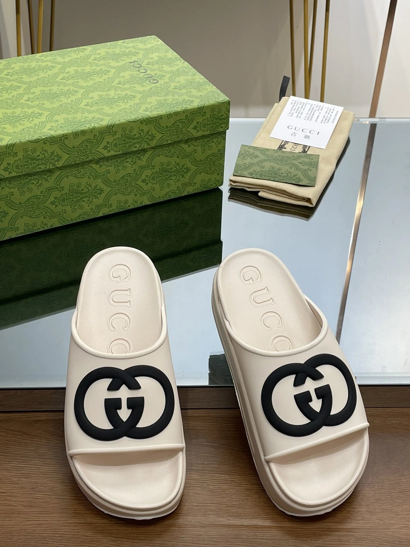 Freps - High quality slippers 003