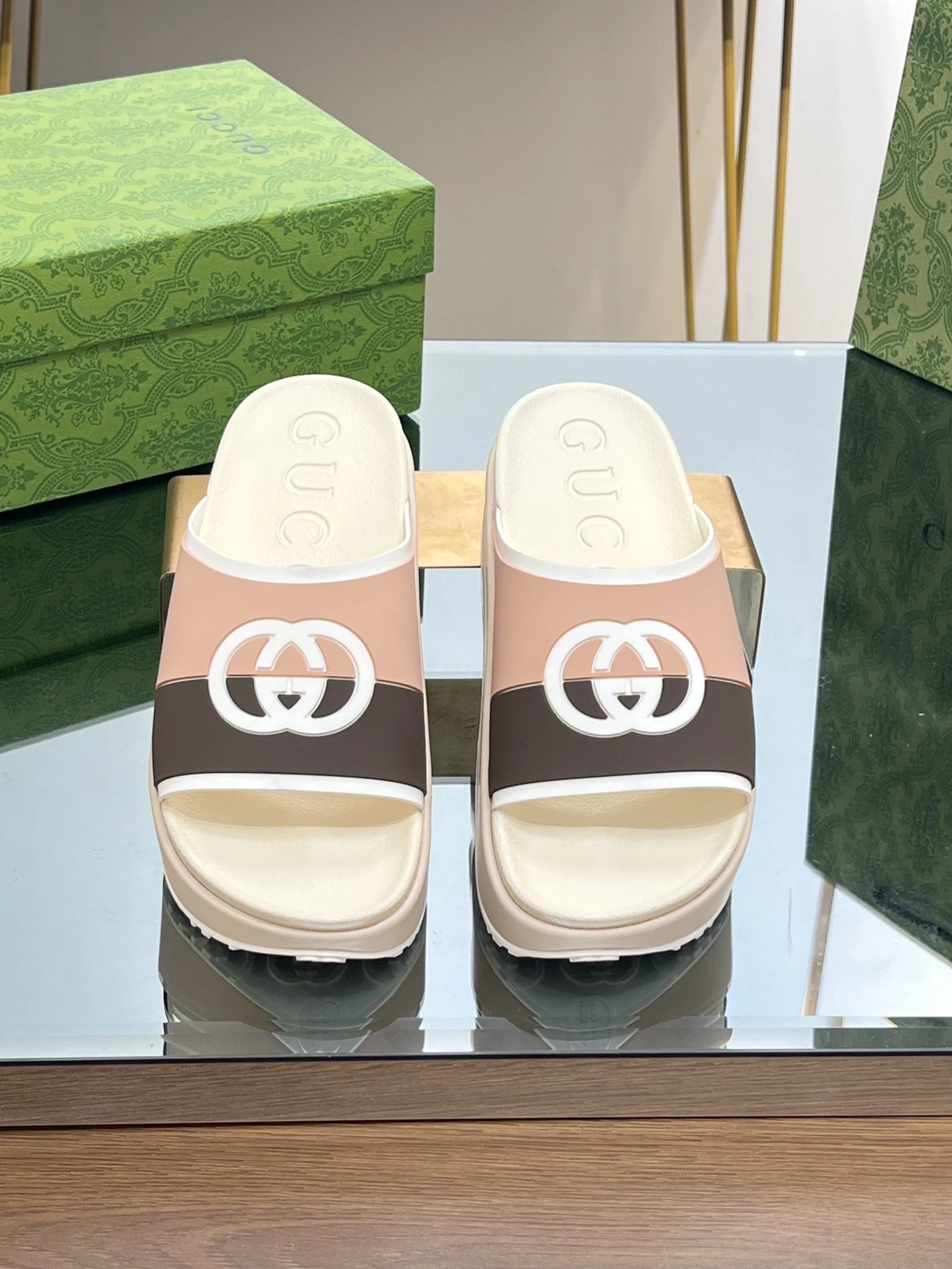 Freps - High quality slippers 003