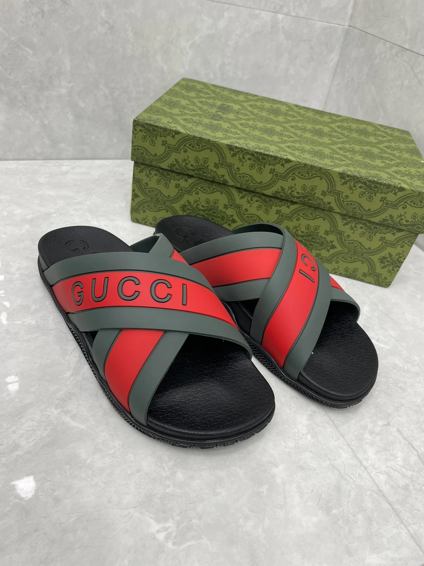 Freps - High quality slippers 004