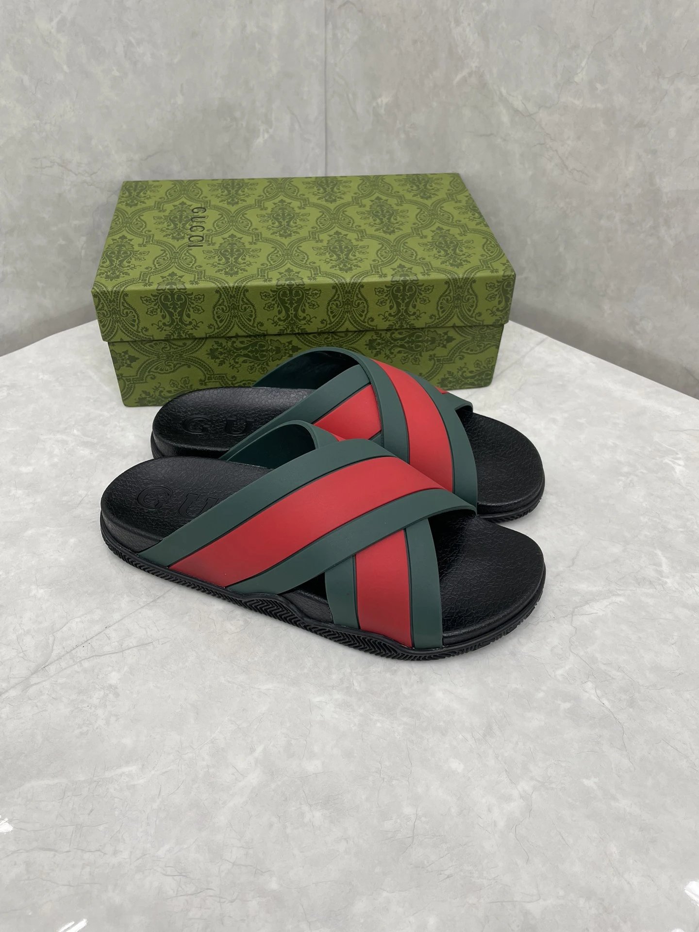 Freps - High quality slippers 004