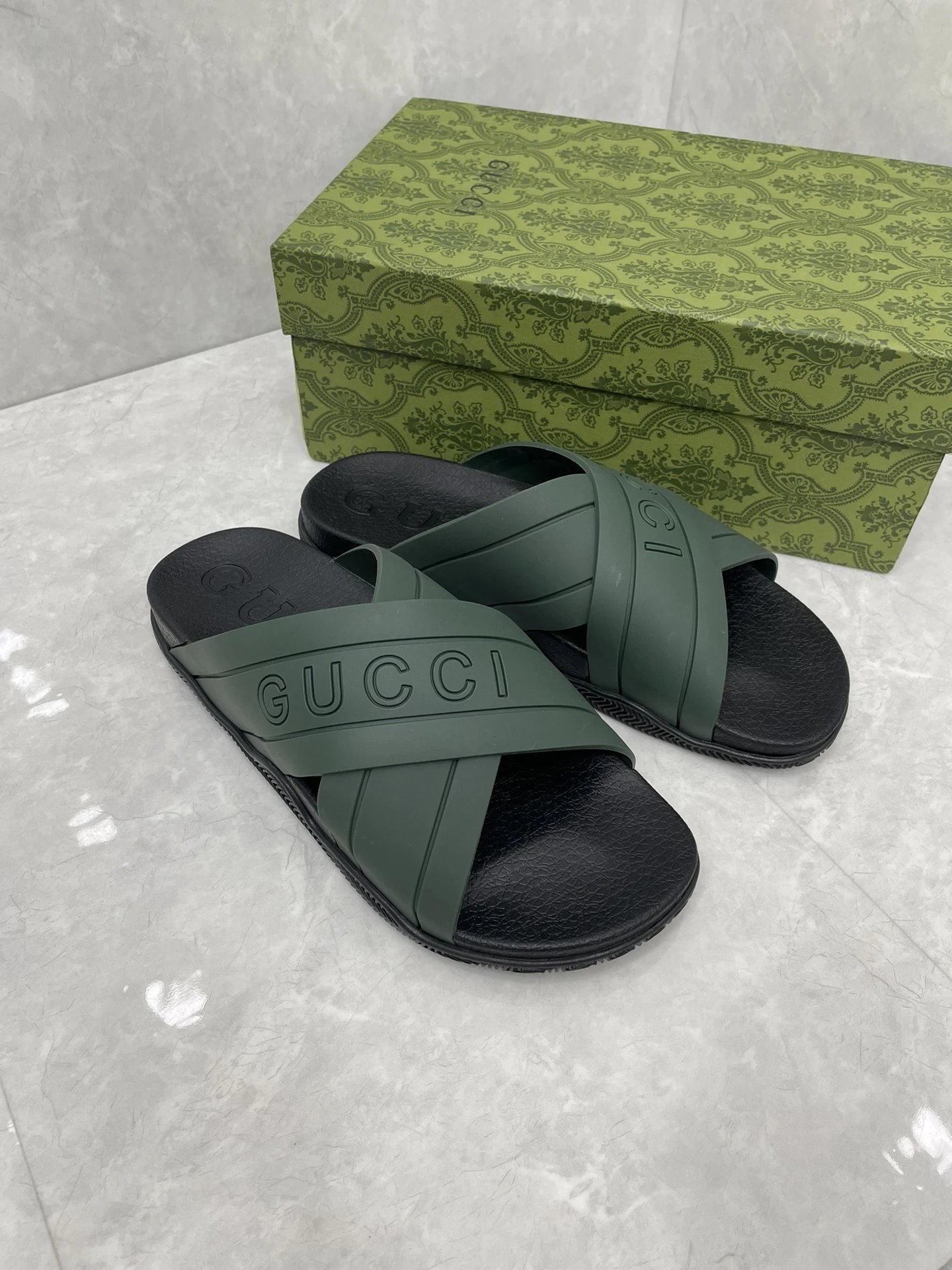 Freps - High quality slippers 004