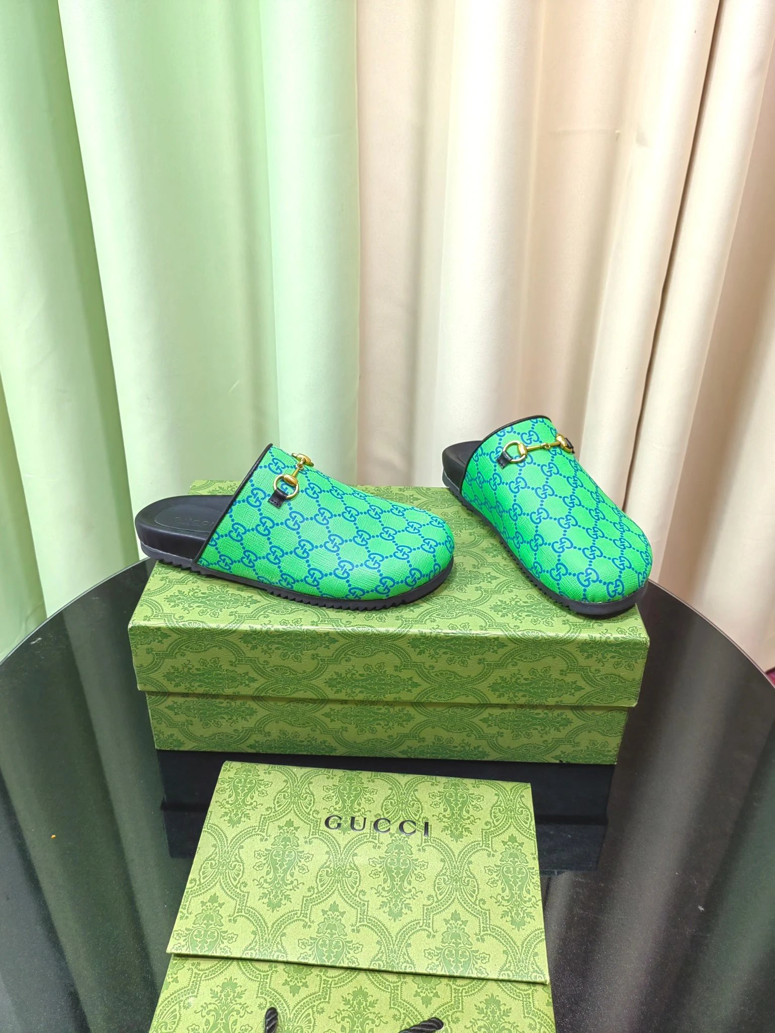 High quality slippers 024