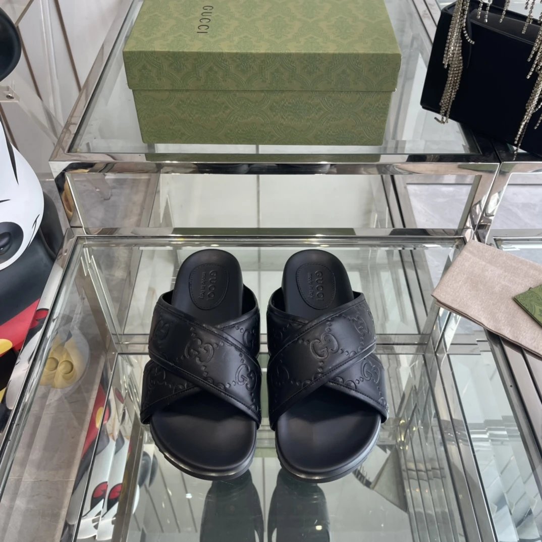 High quality slippers 024