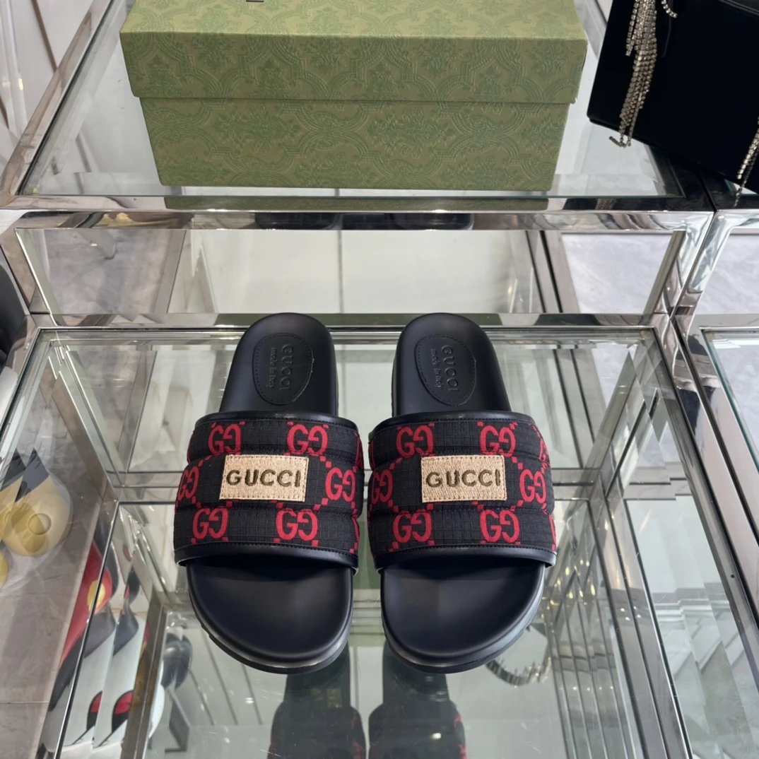 High quality slippers 024