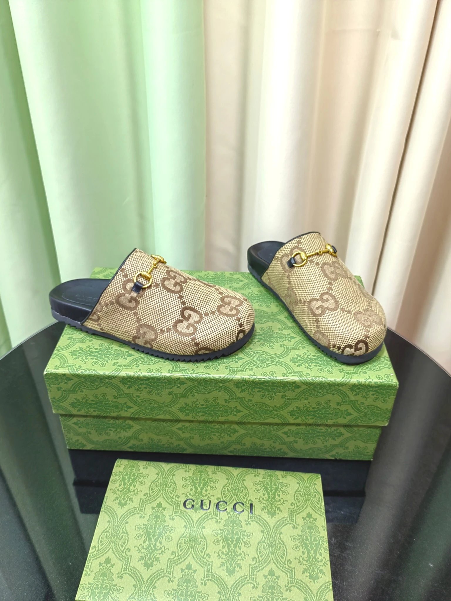 High quality slippers 024