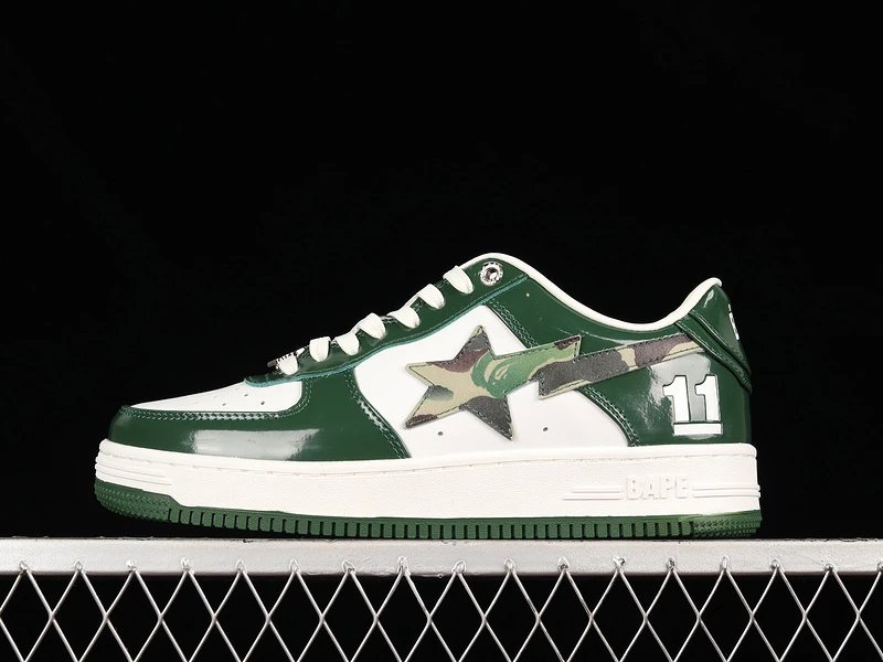 Sports and leisure shoes 09