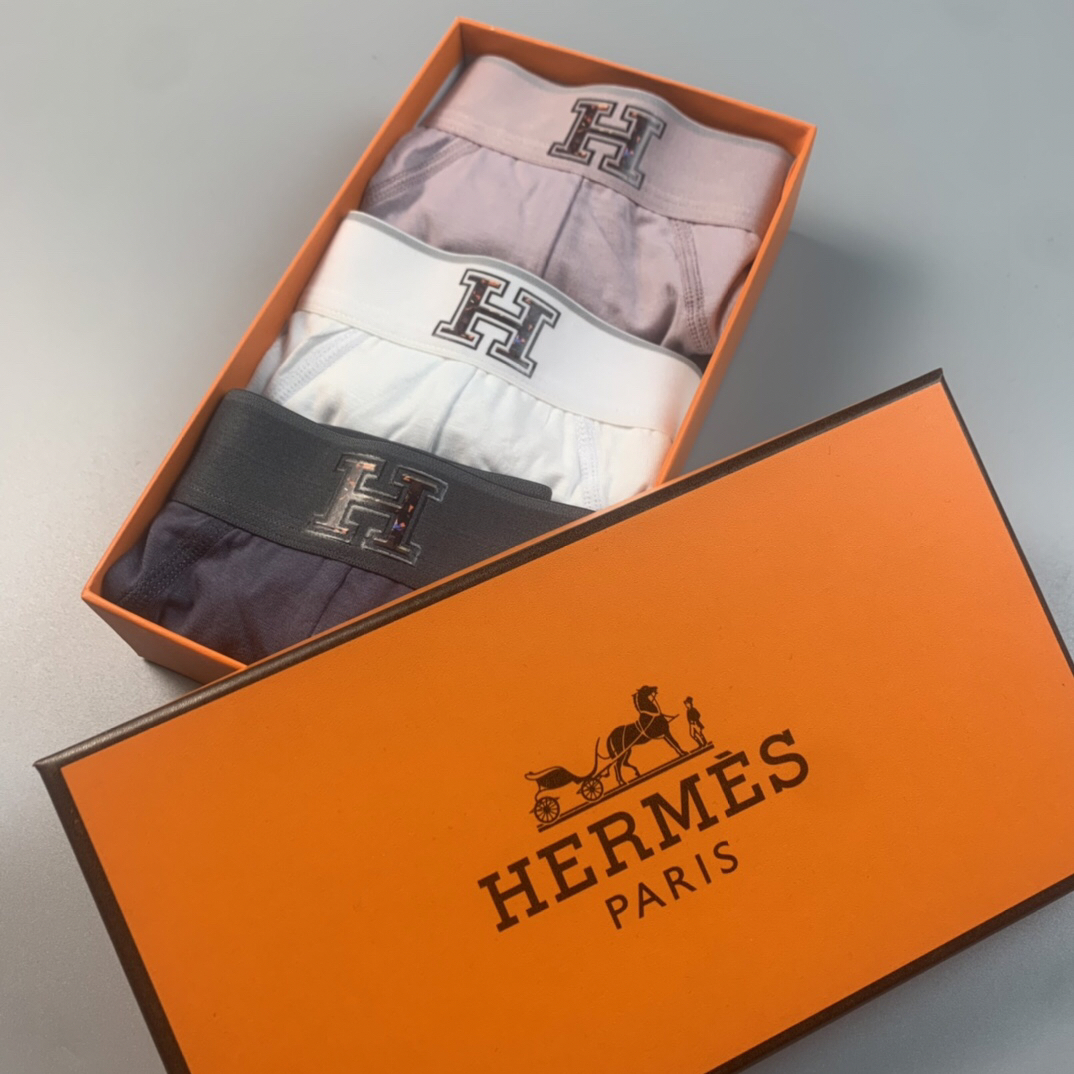 High quality men's underwear in a box of three, with a color selection of 12