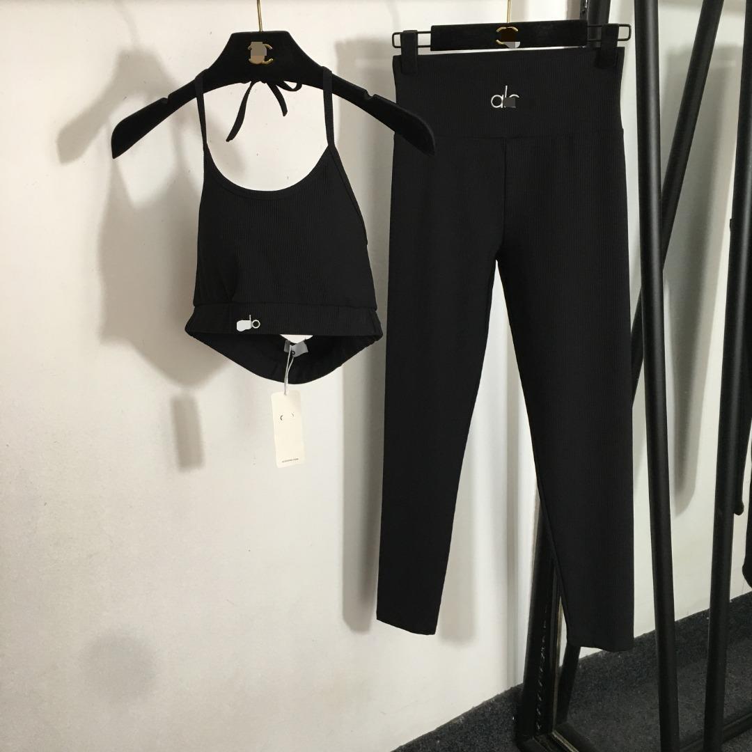 High quality sports high waist and hip lifting yoga pants set, please add : 18859952090 if you need size guide