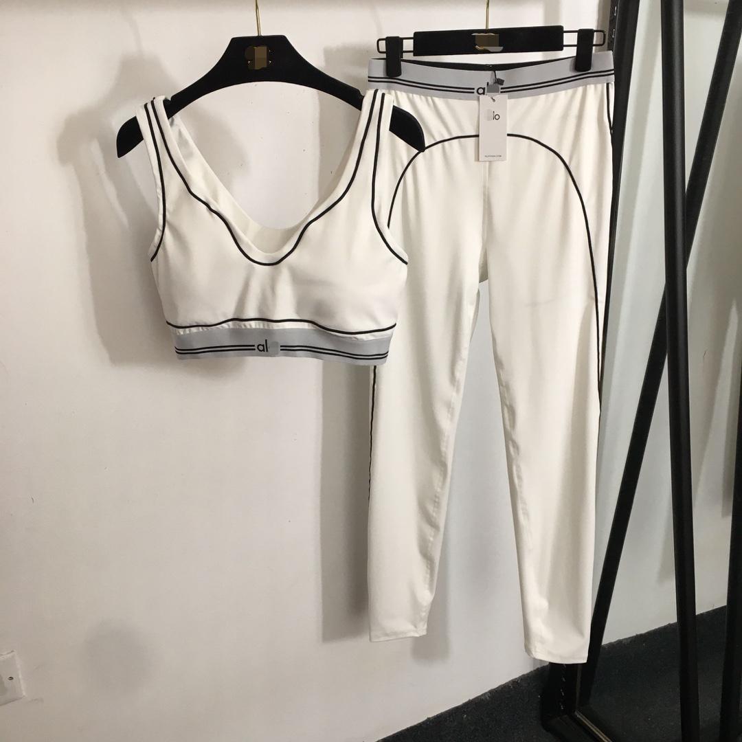 High quality sports high waist and hip lifting yoga pants set, please add : 18859952090 if you need size guide