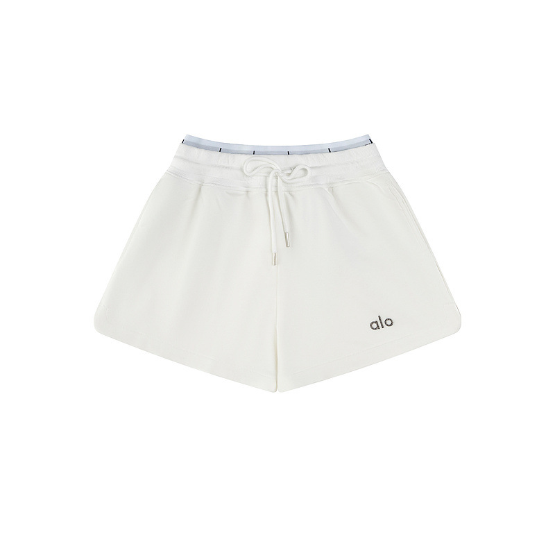 High quality women's sports shorts, please add : 18030258501 if you need size guidance