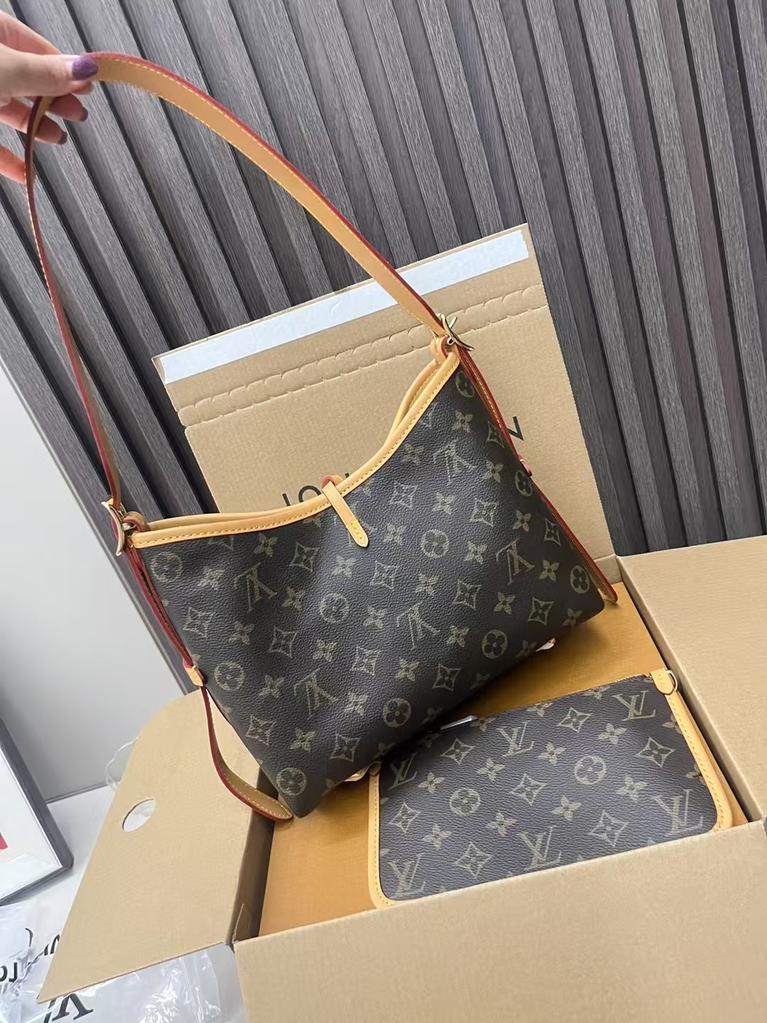 High quality crossbody bag 2