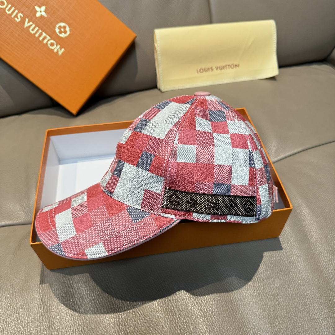 High quality and fashionable baseball cap new 4 pcs add : 18859952090 if you need size guide