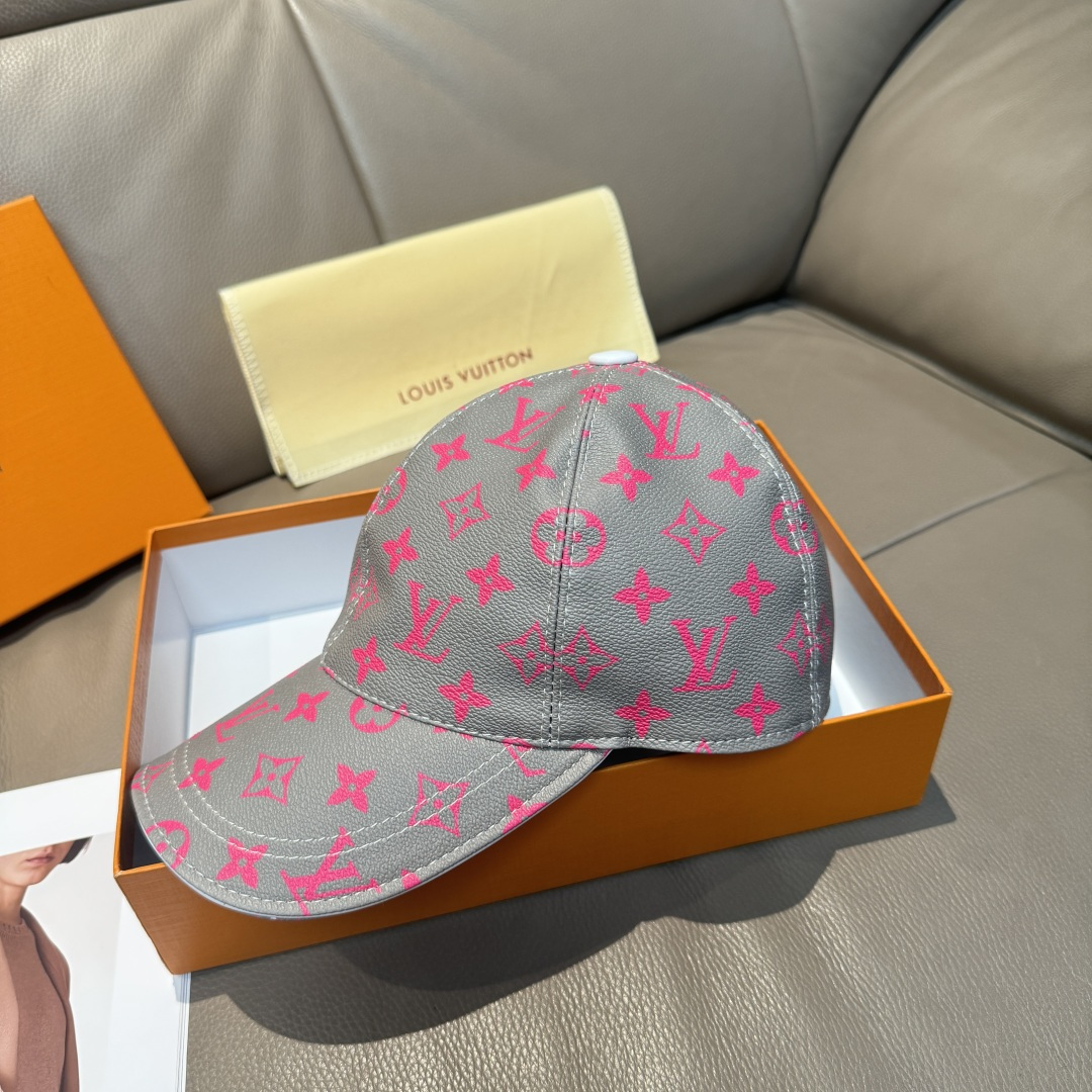 High quality and fashionable baseball cap new 5 pcs add : 18859952090 if you need size guide