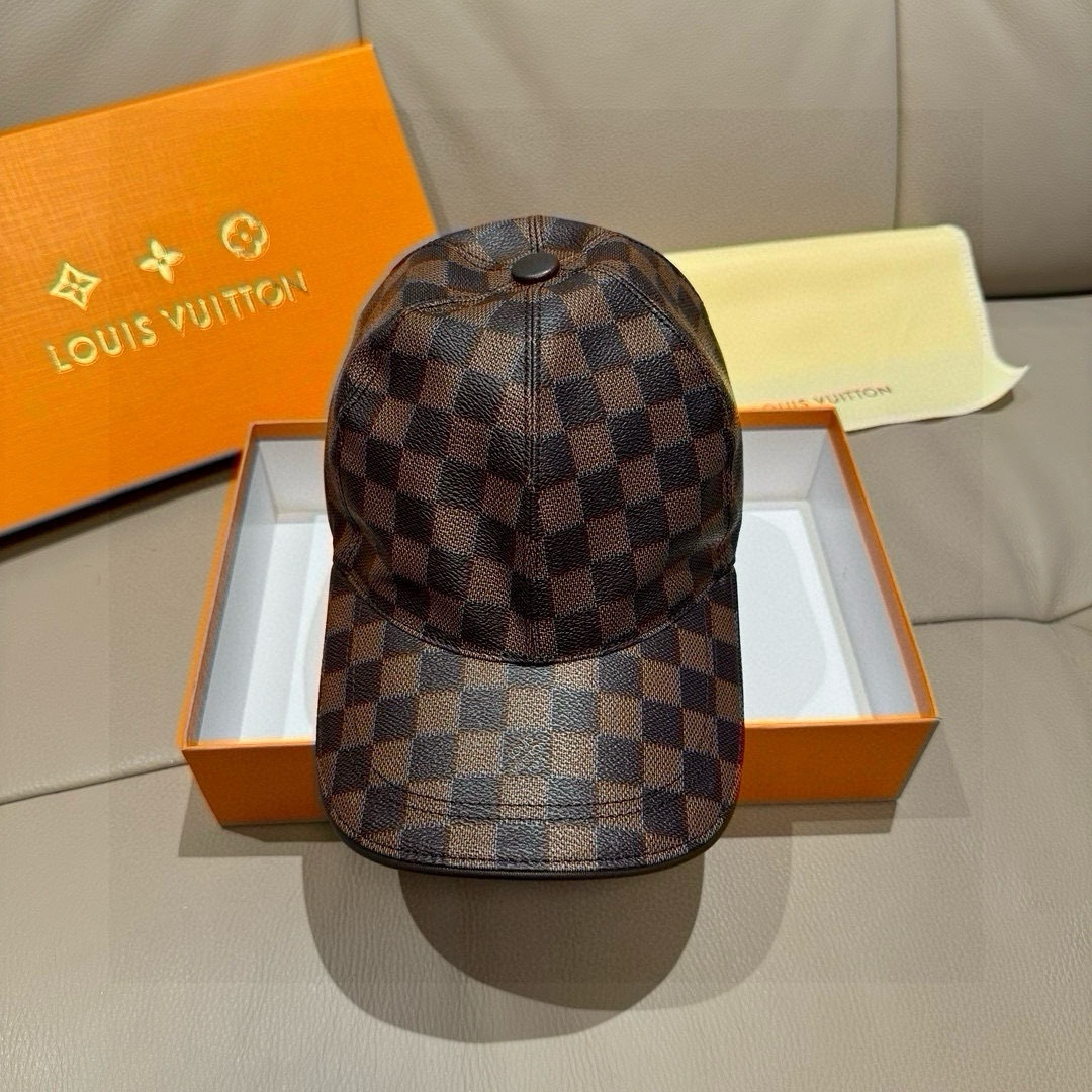 High quality and fashionable baseball cap new 5 pcs add : 18859952090 if you need size guide