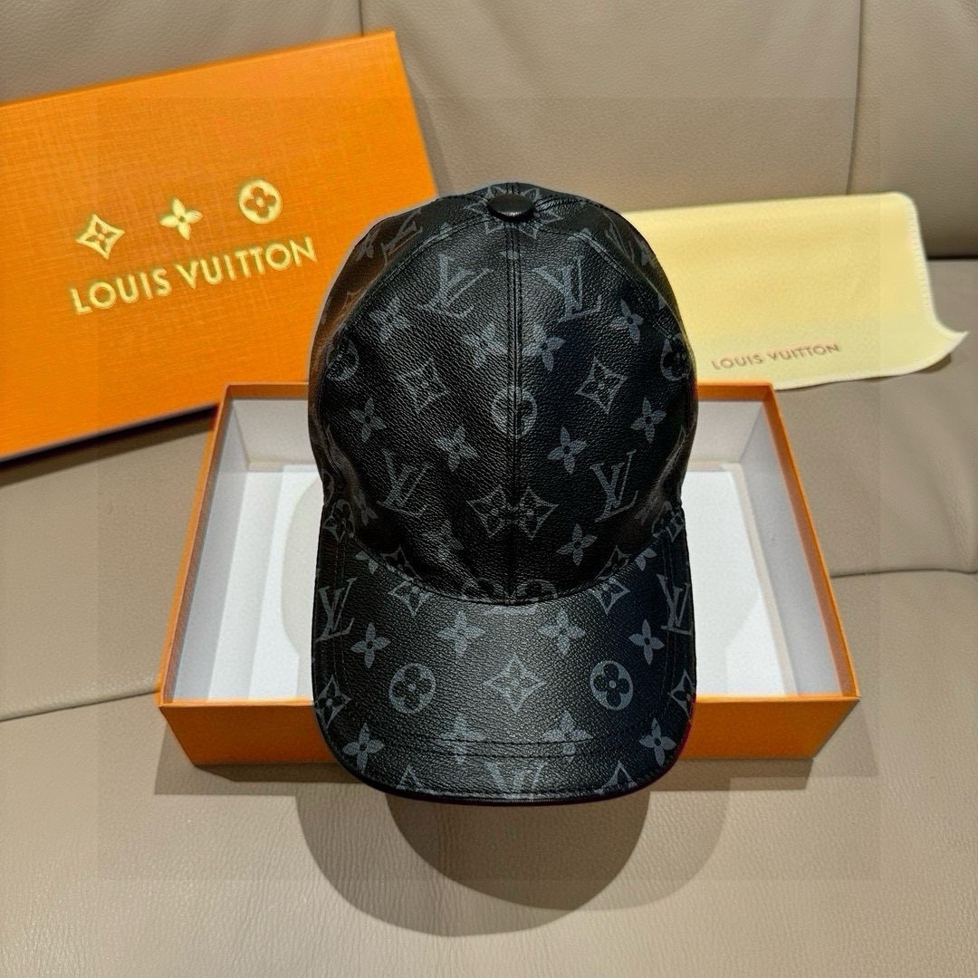 High quality and fashionable baseball cap new 5 pcs add : 18859952090 if you need size guide