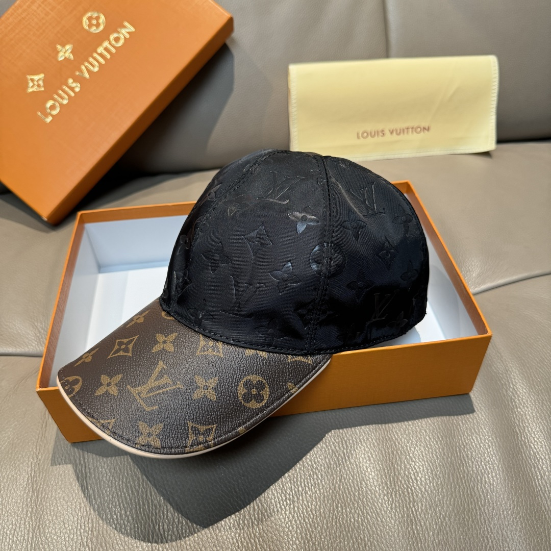 High quality and fashionable baseball cap new 5 pcs add : 18859952090 if you need size guide