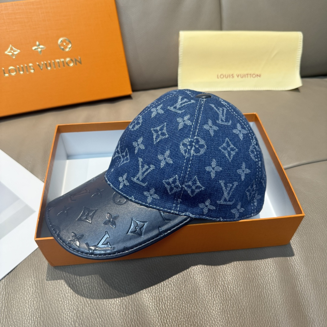 High quality and fashionable baseball cap new 5 pcs add : 18859952090 if you need size guide