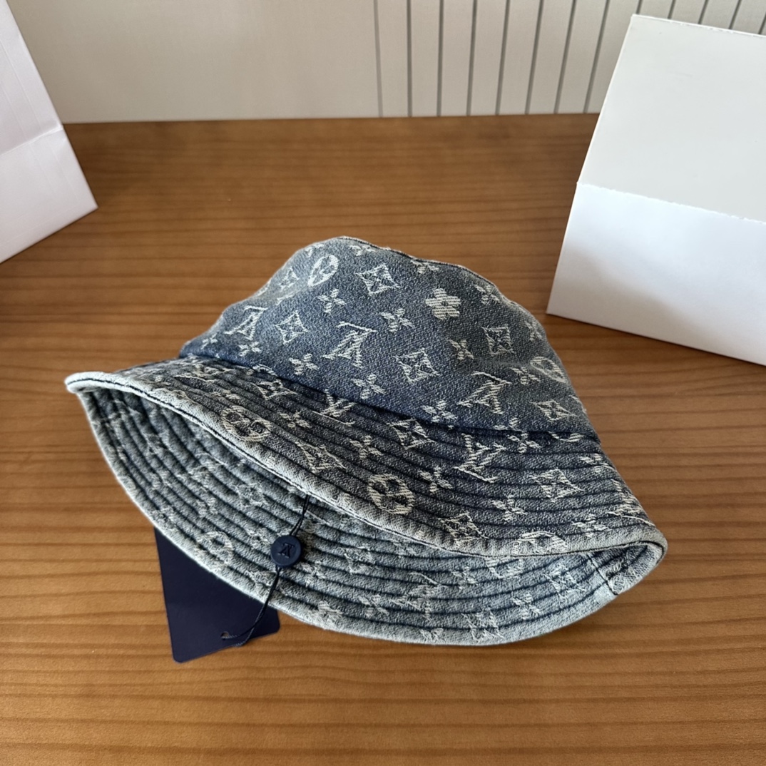 High quality and fashionable sunshade fisherman hat 2 pcs add : 18859952090 if you need size guide