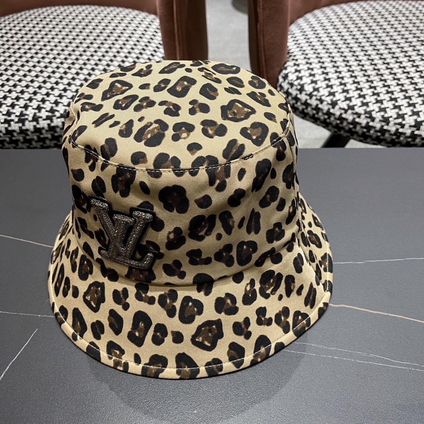 High quality and fashionable sunshade fisherman hat 2 pcs add : 18859952090 if you need size guide