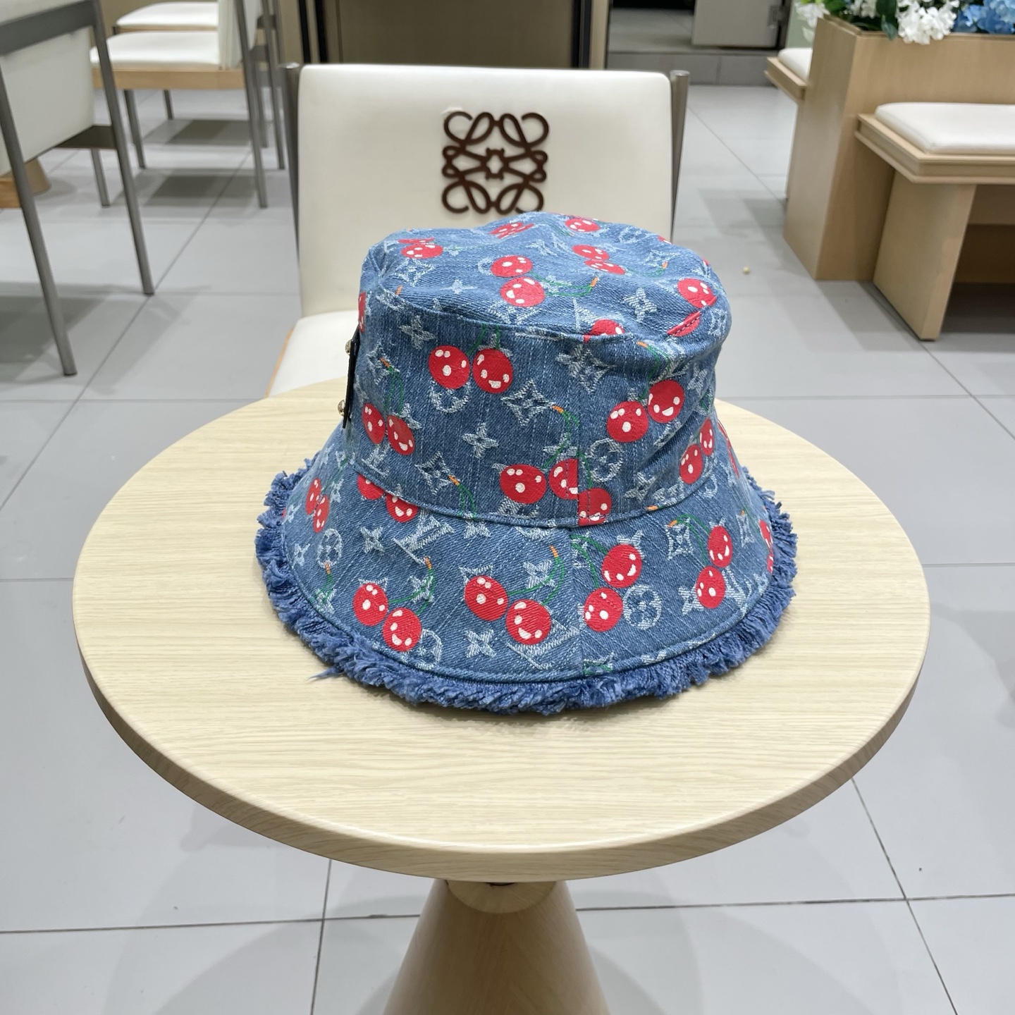 High quality and fashionable sunshade fisherman hat 2 pcs add : 18859952090 if you need size guide