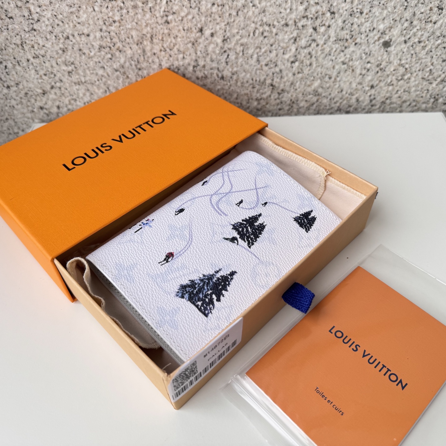 High quality new printed passport clip, short clip wallet, PLS add : 18030258501 if you need size guide