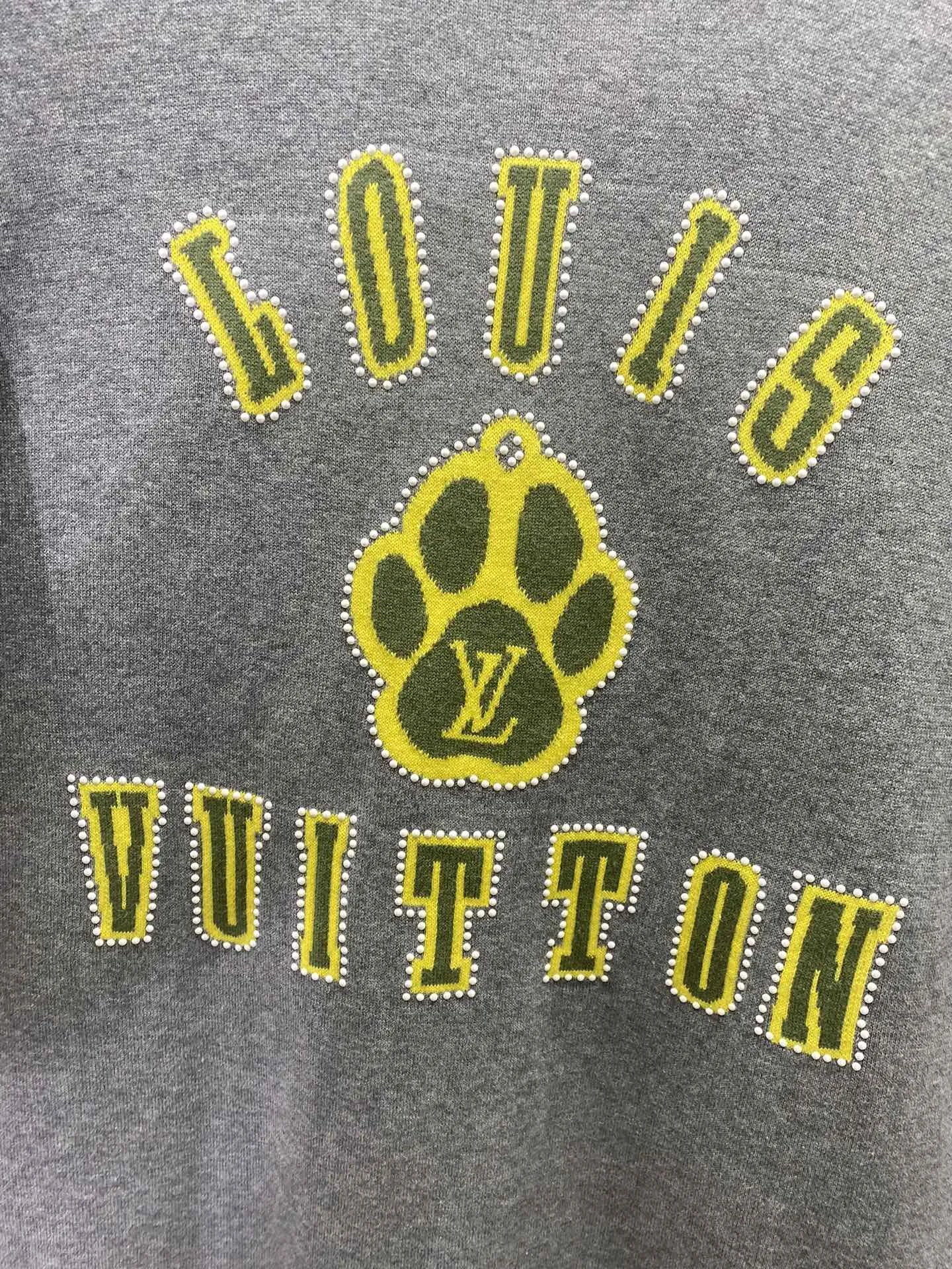 High quality women's chain printed short sleeves, please add : 18859952090 if you need size guidance