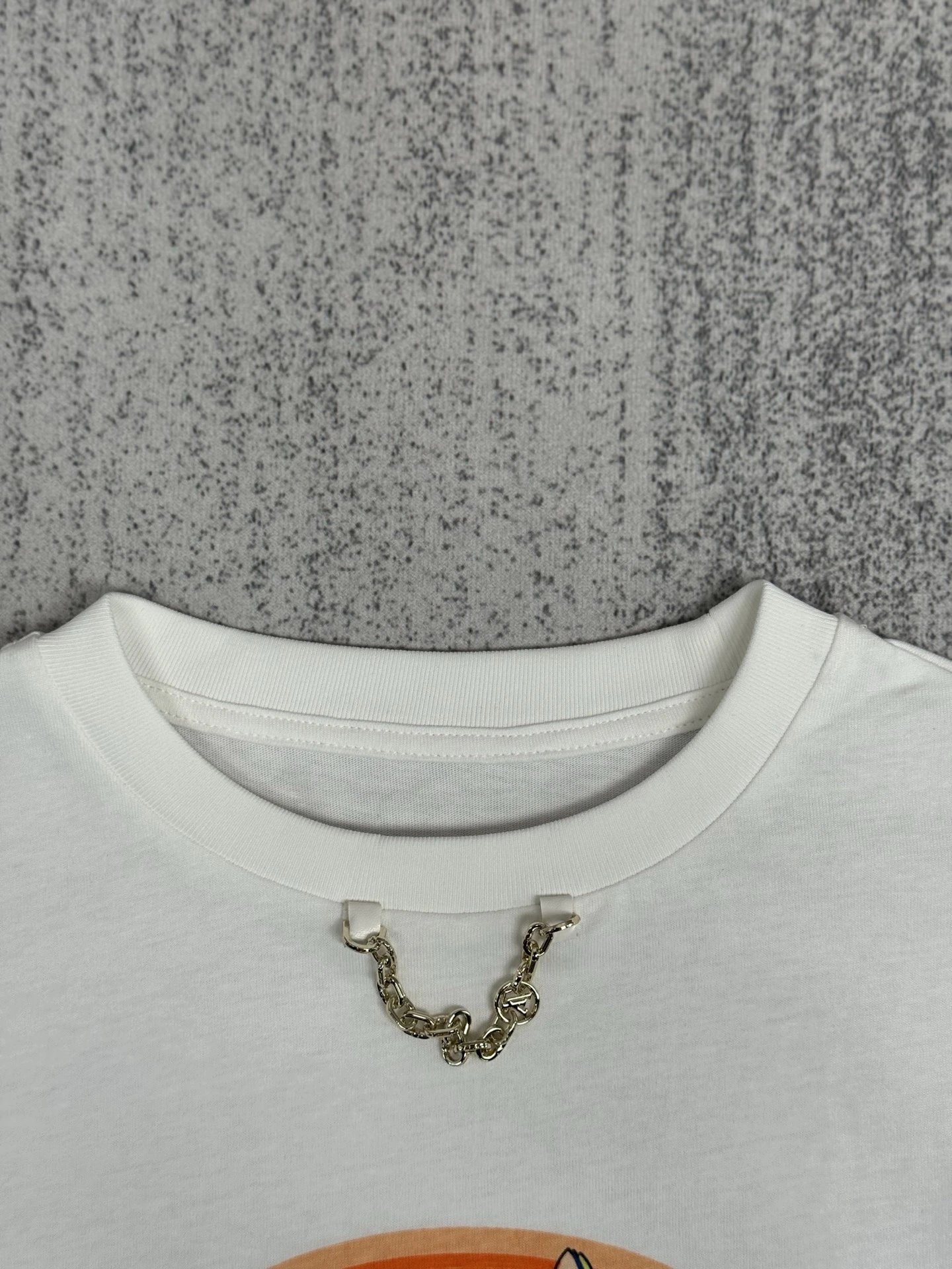 High quality women's chain printed short sleeves, please add : 18859952090 if you need size guidance