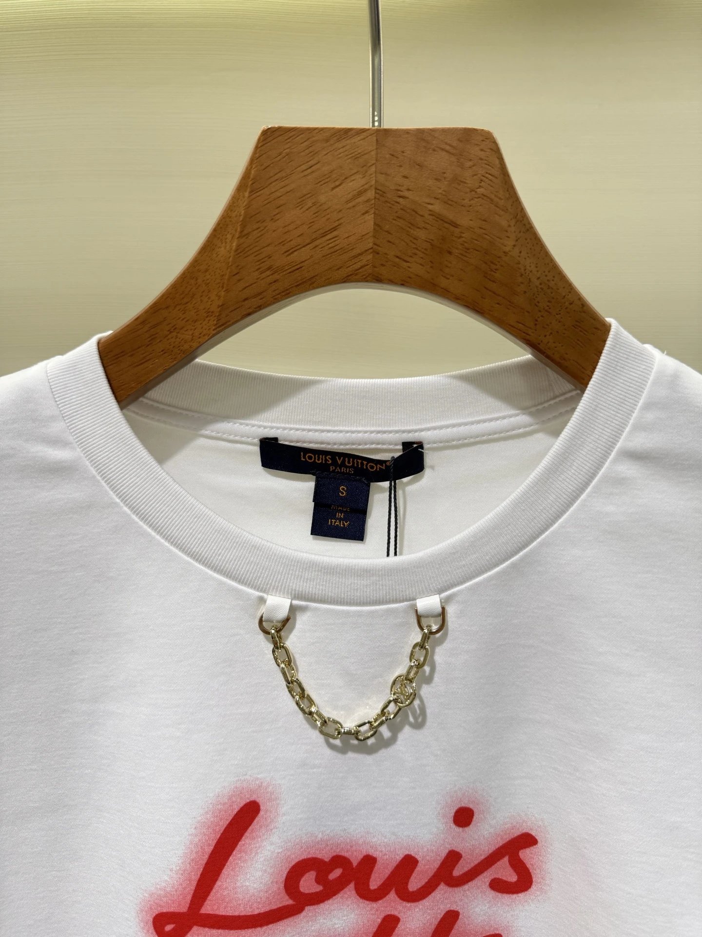 High quality women's chain printed short sleeves, please add : 18859952090 if you need size guidance