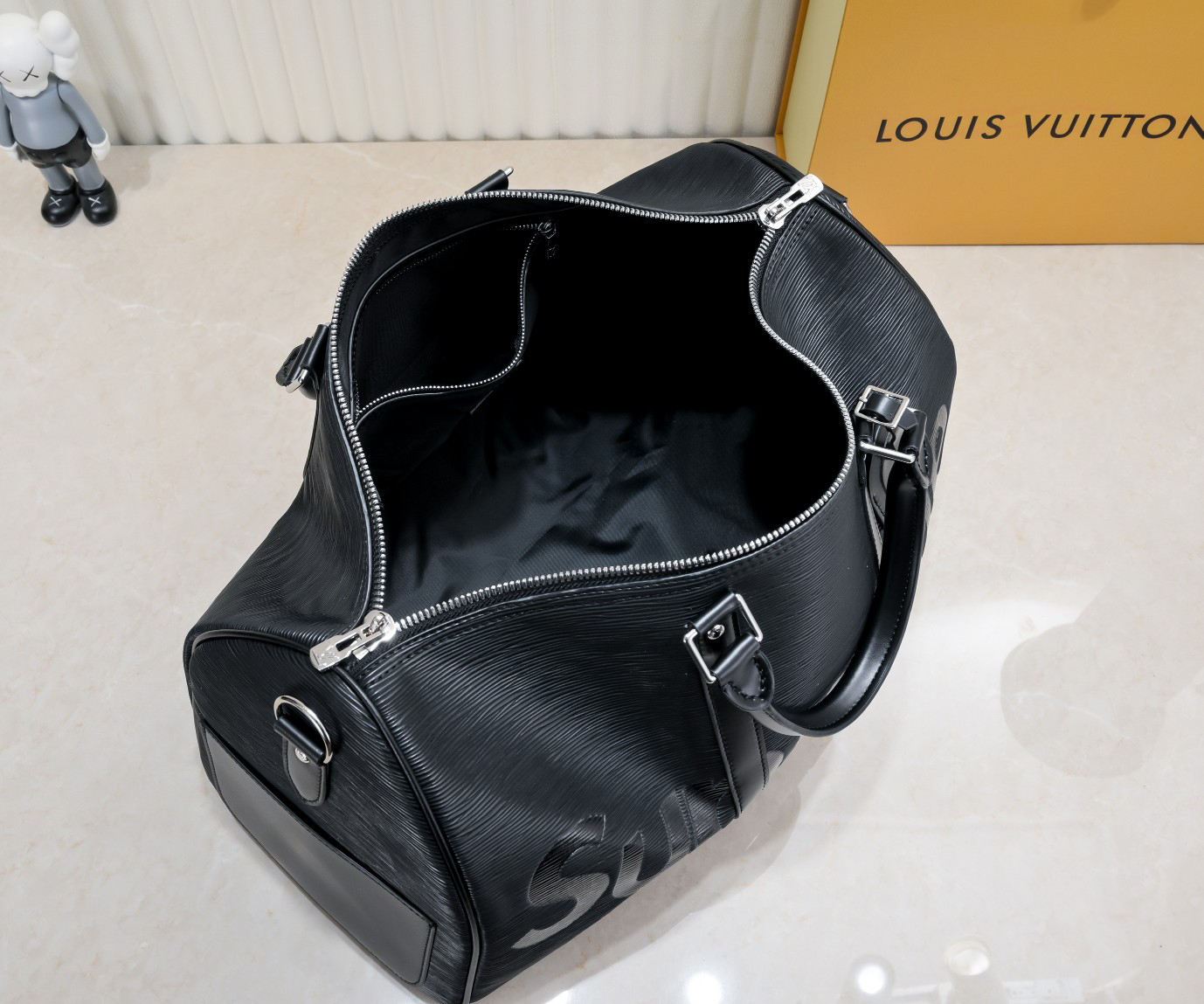 High quality printed large capacity travel bag PLS add : if you need size guide
