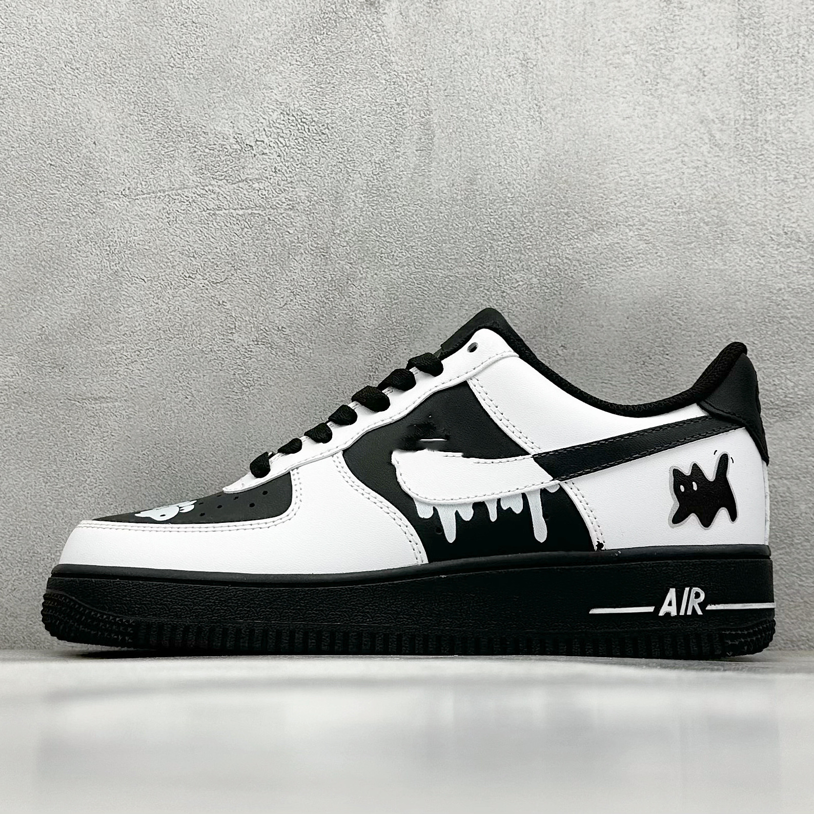 High quality workers collaborate on low cut casual board shoes.