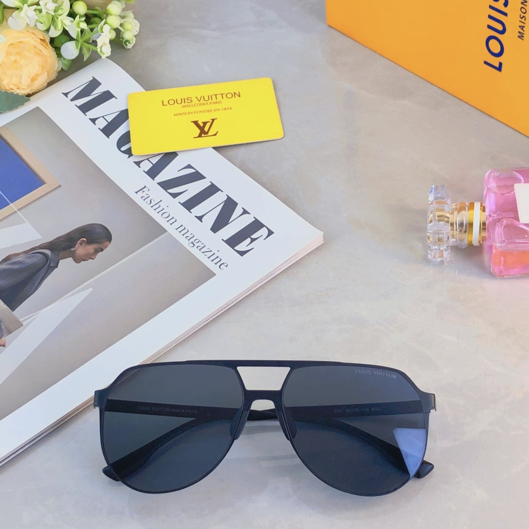 High quality temperament sunscreen sunglasses 4pcs add : 18030258501 if you need size guide