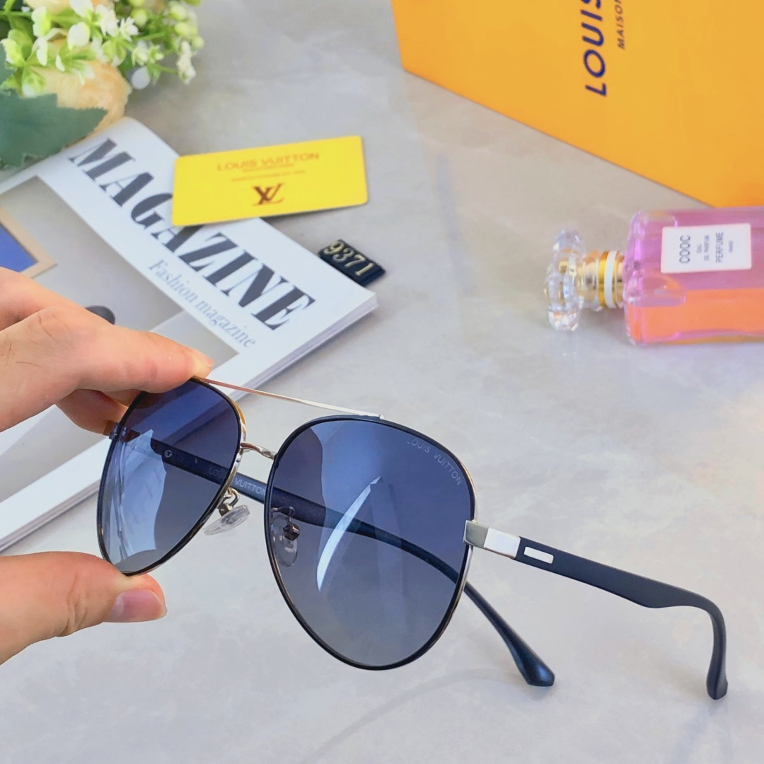 High quality temperament sunscreen sunglasses 1 pls add : 18030258501 if you need size guide