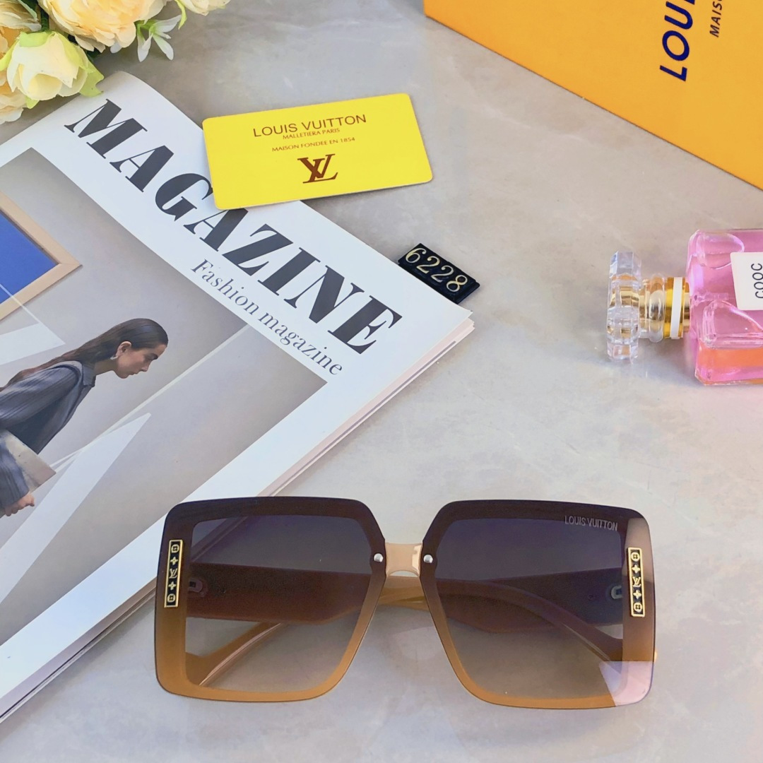 High quality temperament sunscreen sunglasses 1 pls add : 18030258501 if you need size guide