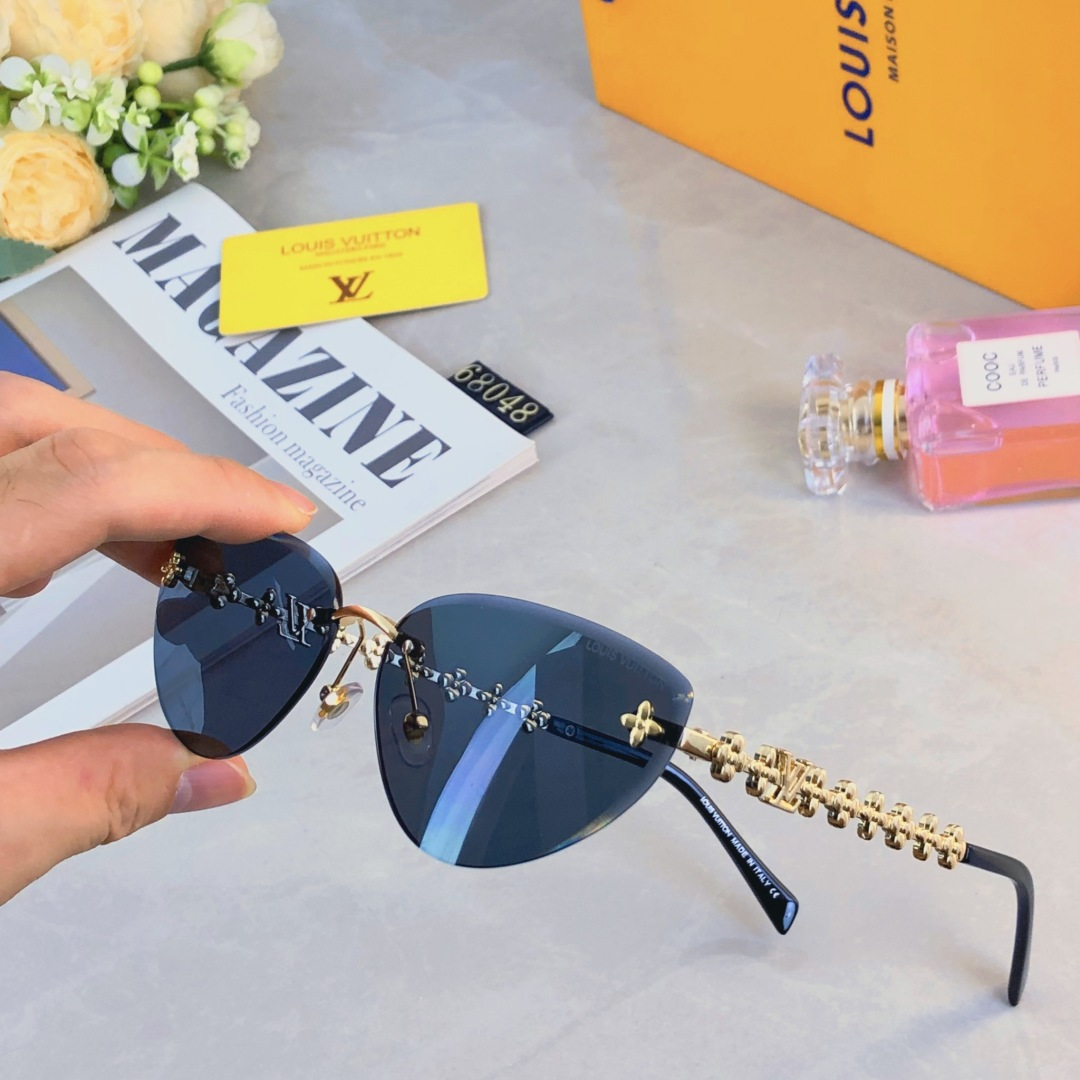 High quality temperament sunscreen sunglasses 1 pls add : 18030258501 if you need size guide