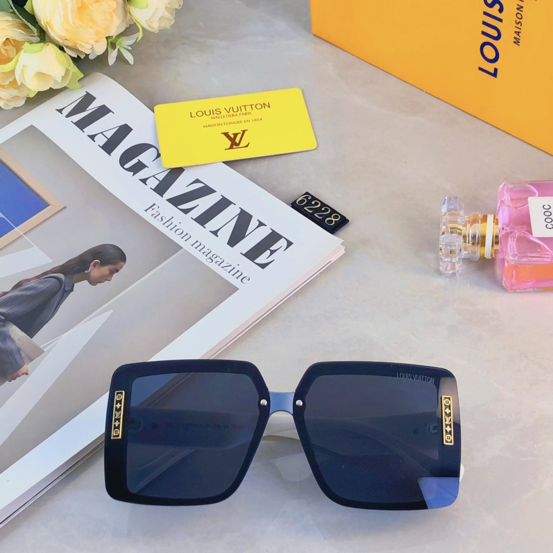 High quality temperament sunscreen sunglasses 1 pls add : 18030258501 if you need size guide