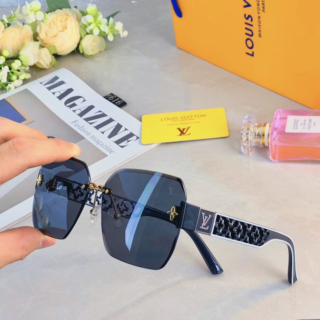 High quality temperament sunscreen sunglasses 1 pls add : 18030258501 if you need size guide